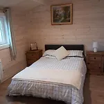 Дом отдыха Grove View Log House *