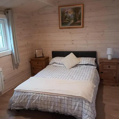 Сasa de vacaciones Grove View Log House *